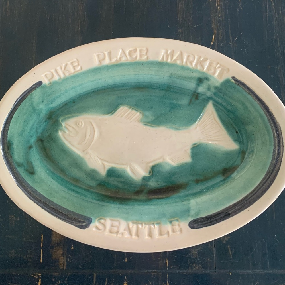 Pikes Peak Seattle Fish Market fish platter